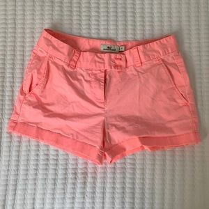 Vineyard vines hot pink shorts